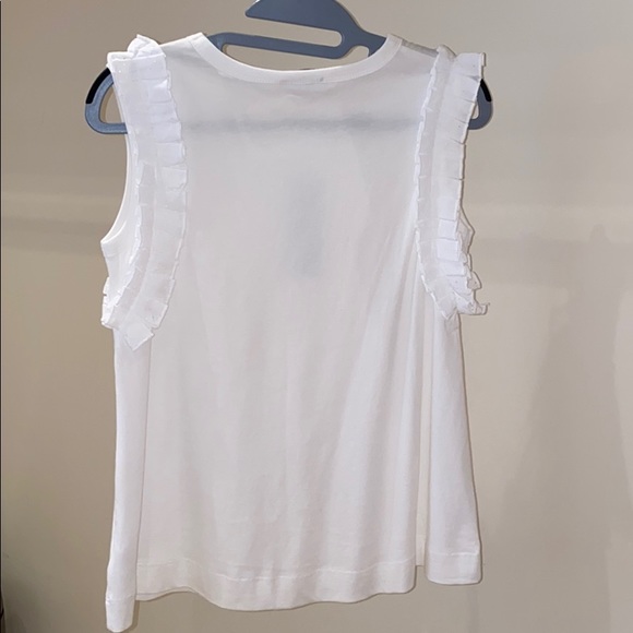 White sleeveless ruffled tee - Picture 5 of 5